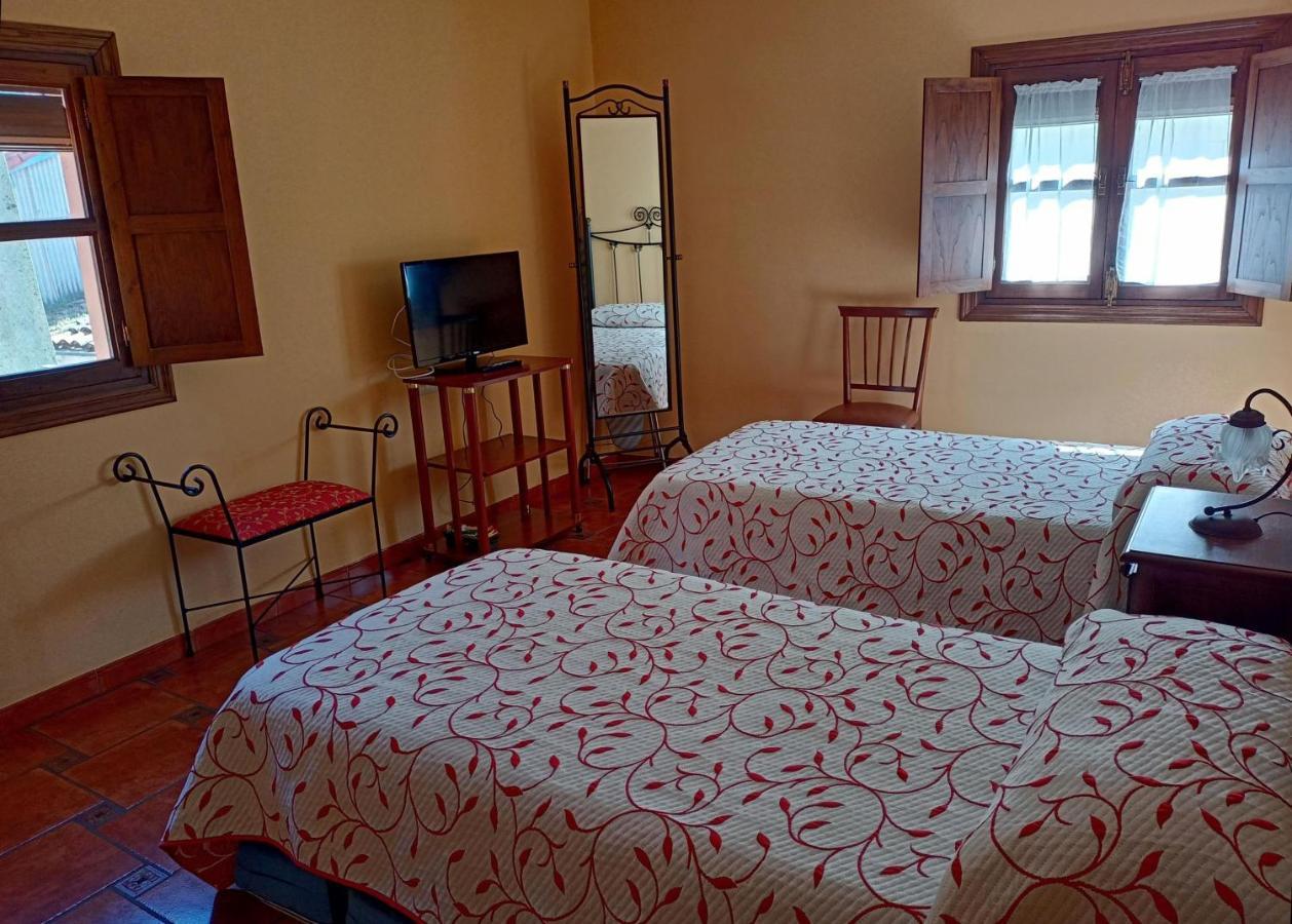 Casa Cofrades * Hervas